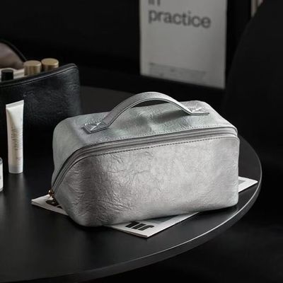 Women's Large Capacity Portable Luxury Makeup Bags 2025 New Silver Waterproof Toiletry Travel Daily Organizer Cosmetic Pouch